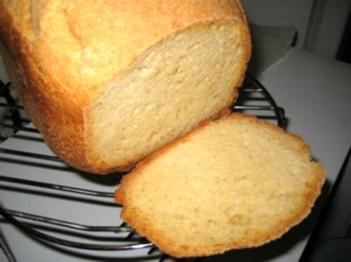 Хлеб из кукурузной муки, приготовленный из сухой смеси