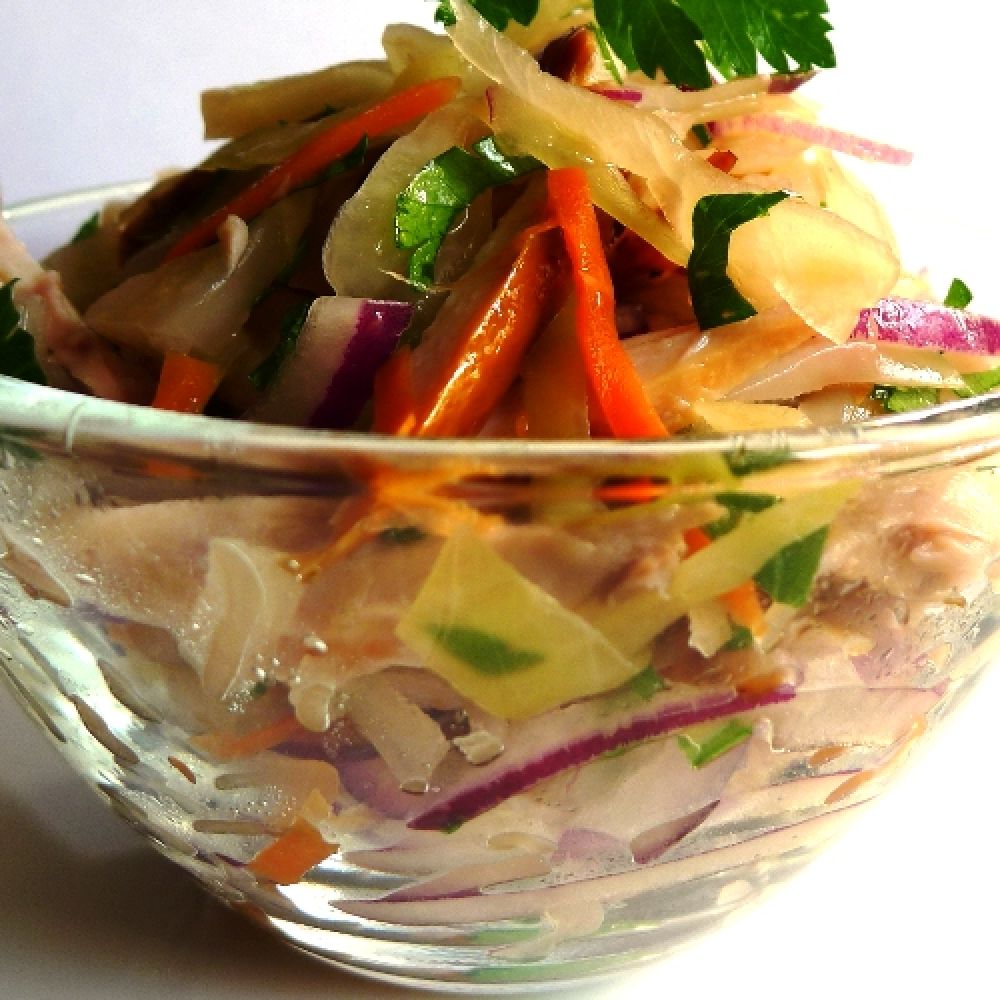 Салат по-коми-пермяцки (из квашеной капусты с мясом)