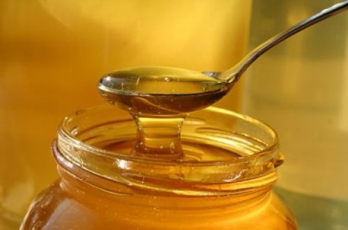 Мёд жимолостный