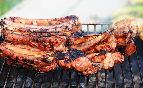 Свинина, свежая, средняя часть филе с ребер, без костей, мясо с жиром, жареная на огне