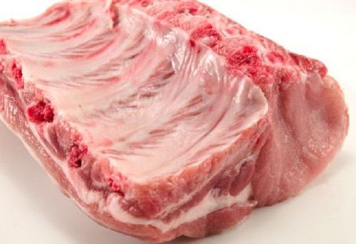 Свинина, свежая, средняя часть филе с ребер , с костью, отделенное постное мясо, сырая