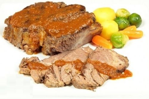 Говядина сортовая, мякоть верхней части бедра, мясо с жиром убранным до уровня 1/8", тушеная
