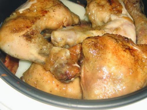 Курица, бройлеры или цыплята, окорочка, мясо, кожа, приготовленные, тушеные
